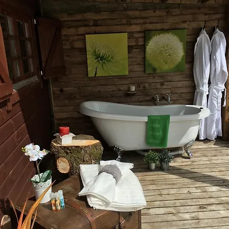 Holiday home Monart Farm Milehouse